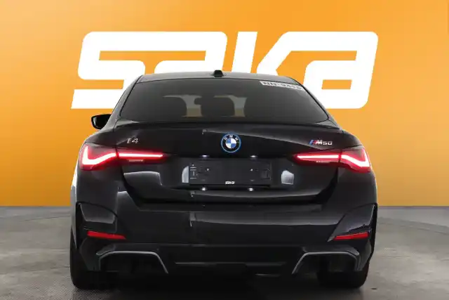 Sininen Sedan, BMW I4 M50 – VAR-90007