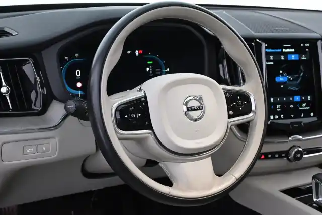 Sininen Maastoauto, Volvo XC60 – VAR-90062
