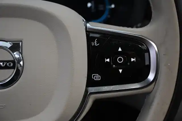 Sininen Maastoauto, Volvo XC60 – VAR-90062
