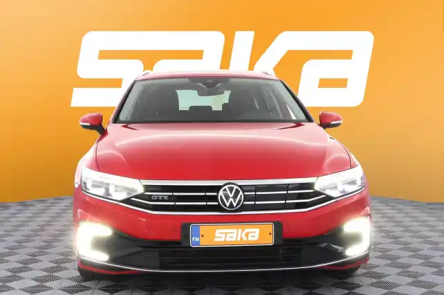 Punainen Farmari, Volkswagen Passat – VAR-90323