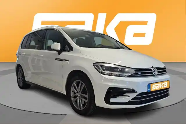 Valkoinen Tila-auto, Volkswagen Touran – VAR-90423