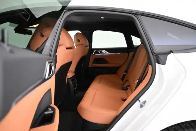  Sedan, BMW I4 M50 – VAR-90687