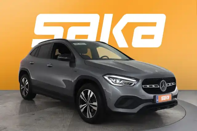 Harmaa Maastoauto, Mercedes-Benz GLA – VAR-90760