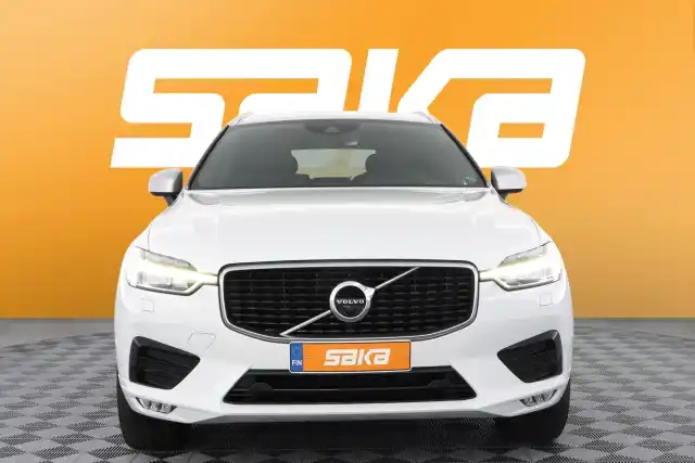 Valkoinen Maastoauto, Volvo XC60 – VAR-90820
