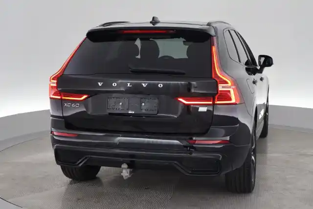 Musta Maastoauto, Volvo XC60 – VAR-910530