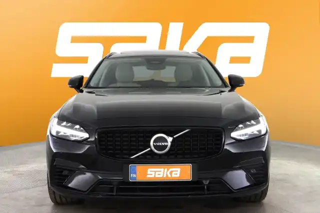 Musta Farmari, Volvo V90 – VAR-91114