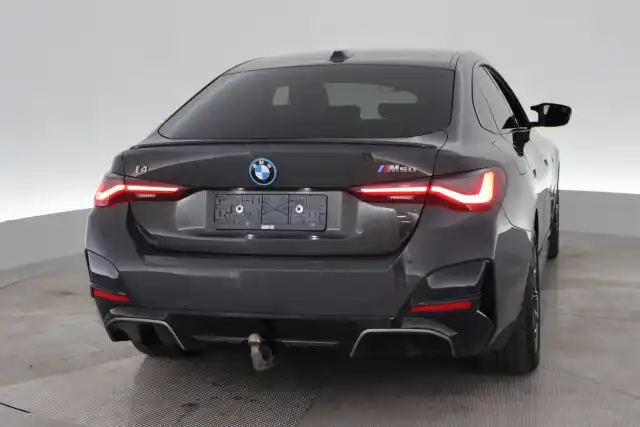 Harmaa Sedan, BMW i4 – VAR-91117