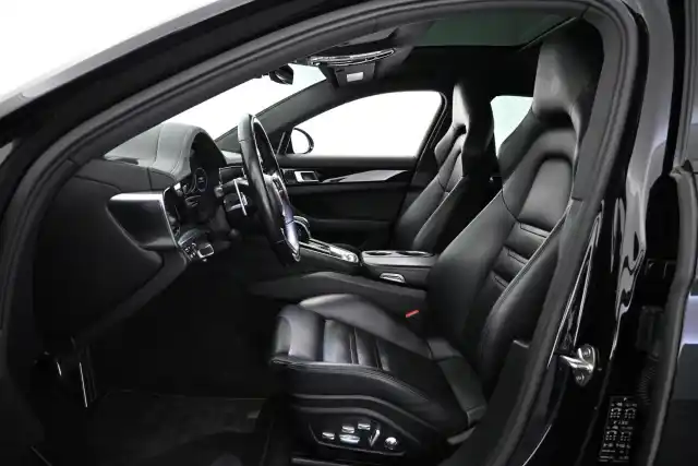 Musta Farmari, Porsche Panamera – VAR-91167