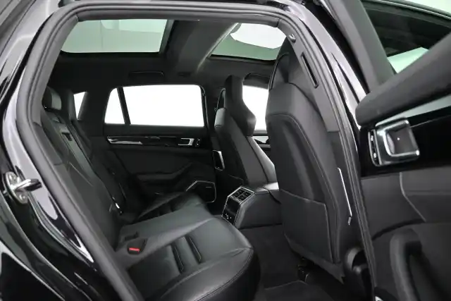 Musta Farmari, Porsche Panamera – VAR-91167
