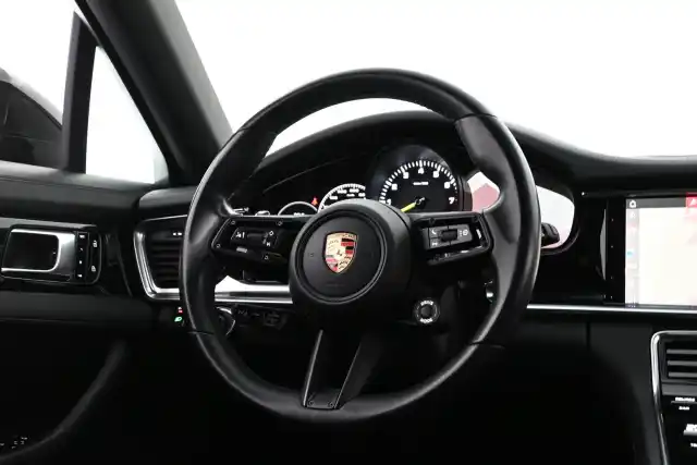 Musta Farmari, Porsche Panamera – VAR-91167