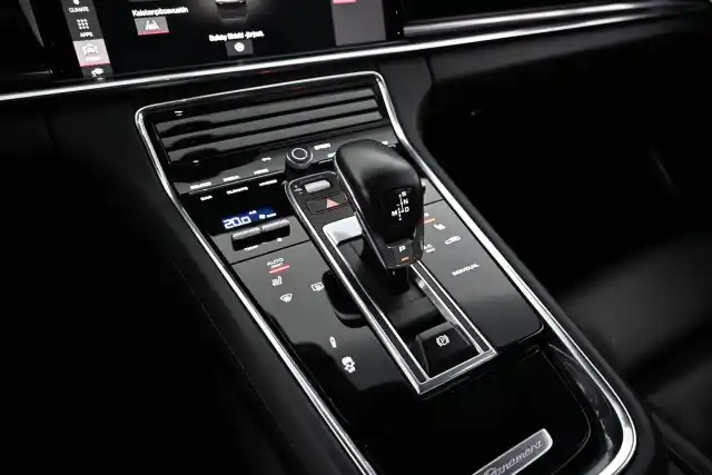 Musta Farmari, Porsche Panamera – VAR-91167
