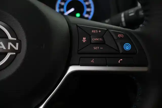 Musta Viistoperä, Nissan Leaf – VAR-91174