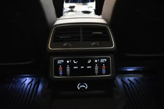 Musta Sedan, Audi A6 – VAR-91378