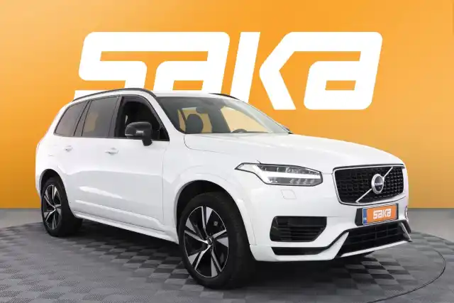 Valkoinen Maastoauto, Volvo XC90 – VAR-91399