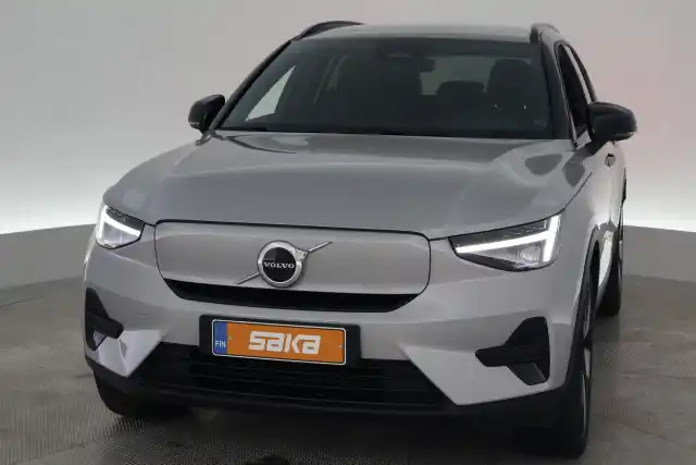 Harmaa Maastoauto, Volvo XC40 – VAR-91458