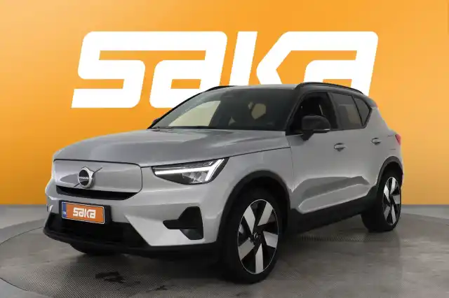 Harmaa Maastoauto, Volvo XC40 – VAR-91458