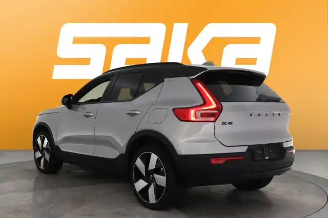 Harmaa Maastoauto, Volvo XC40 – VAR-91458