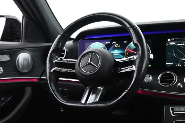 Punainen Farmari, Mercedes-Benz E – VAR-91710