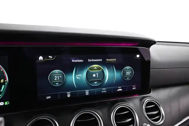 Punainen Farmari, Mercedes-Benz E – VAR-91710