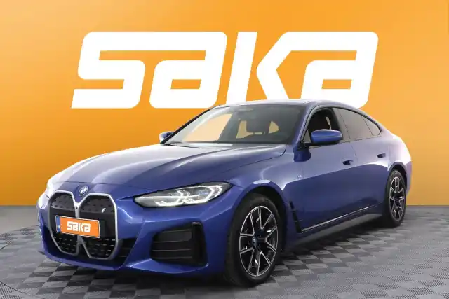 Sininen Coupe, BMW i4 – VAR-92457
