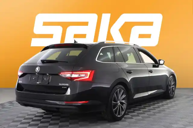Musta Farmari, Skoda Superb – VAR-92956
