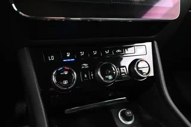 Musta Farmari, Skoda Superb – VAR-92956