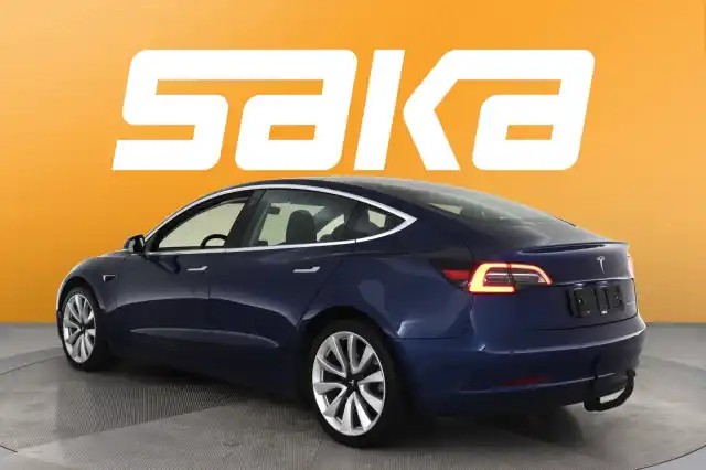 Sininen Sedan, Tesla Model 3 – VAR-93365