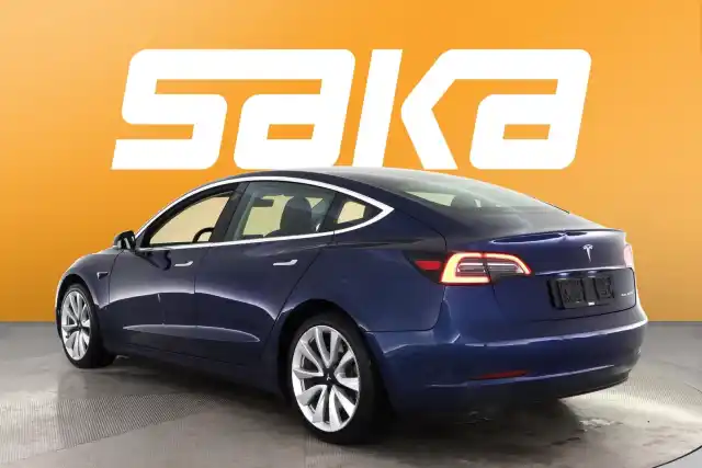 Sininen Sedan, Tesla Model 3 – VAR-93372