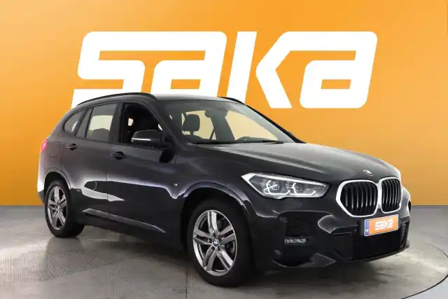 Musta Maastoauto, BMW X1 – VAR-93498