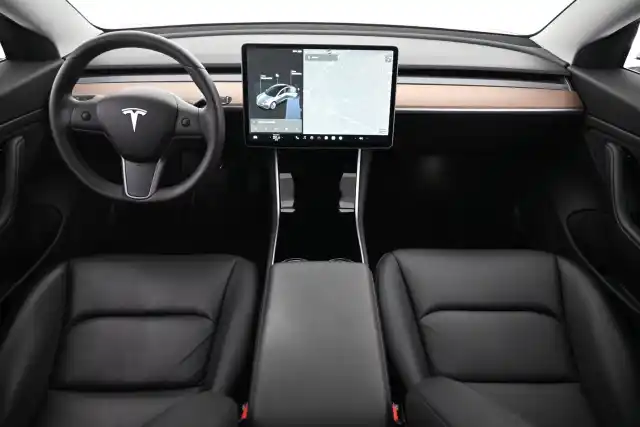 Harmaa Sedan, Tesla Model 3 – VAR-93660