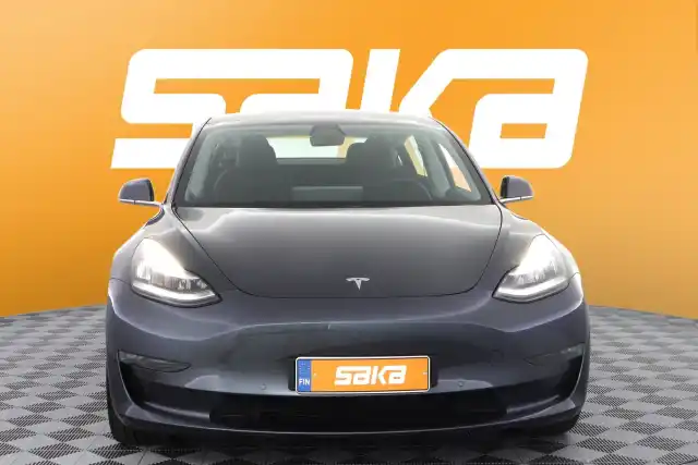 Harmaa Sedan, Tesla Model 3 – VAR-93660