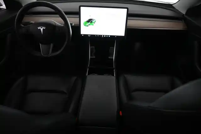 Sininen Sedan, Tesla Model 3 – VAR-93760