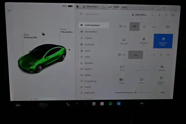 Sininen Sedan, Tesla Model 3 – VAR-93760
