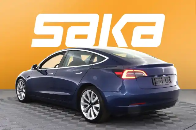Sininen Sedan, Tesla Model 3 – VAR-93760