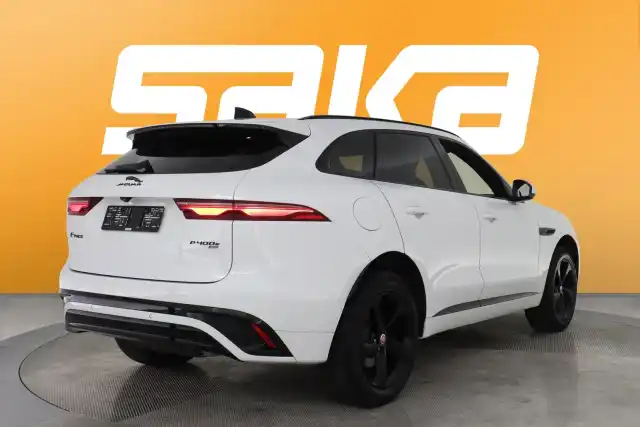 Valkoinen Maastoauto, Jaguar F-PACE – VAR-93783