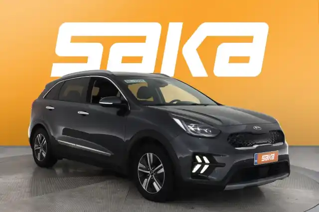 Valkoinen Maastoauto, Kia NIRO – VAR-93922