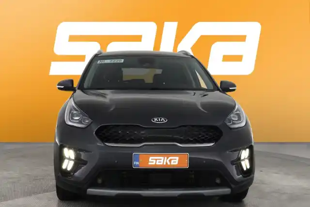 Valkoinen Maastoauto, Kia NIRO – VAR-93922