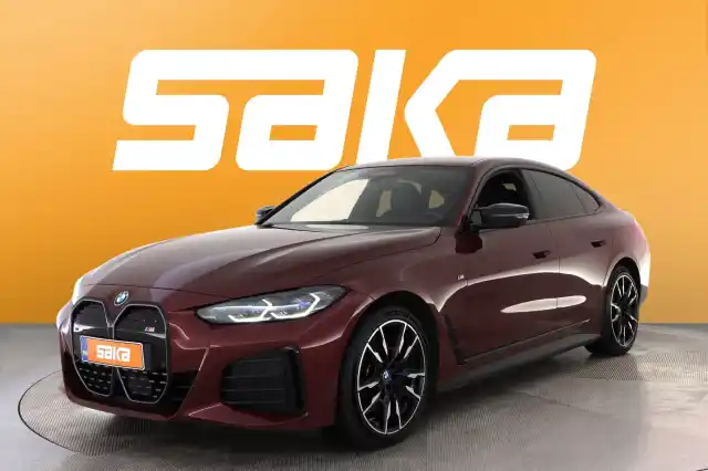 Punainen Sedan, BMW I4 M50 – VAR-94064