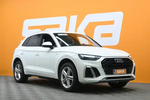 Valkoinen Maastoauto, Audi Q5 – VAR-94184