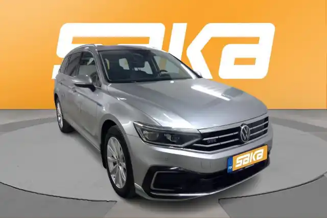 Harmaa Farmari, Volkswagen Passat – VAR-94204