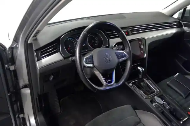 Harmaa Farmari, Volkswagen Passat – VAR-94204