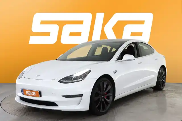 Valkoinen Sedan, Tesla Model 3 – VAR-94349