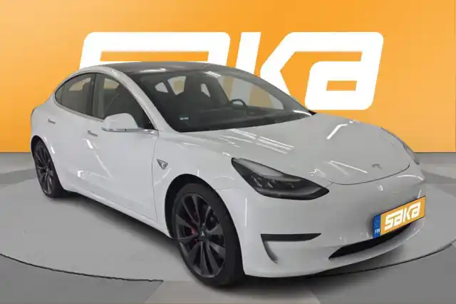 Valkoinen Sedan, Tesla Model 3 – VAR-94378