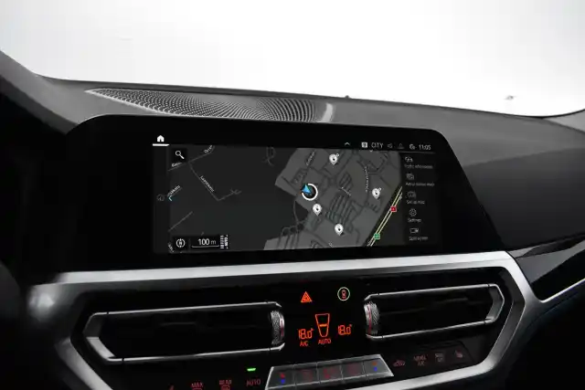Musta Farmari, BMW 330 – VAR-94847