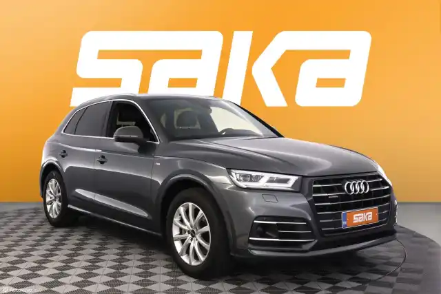 Harmaa Maastoauto, Audi Q5 – VAR-94922
