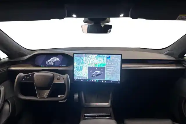 Harmaa Sedan, Tesla Model S – VAR-95029