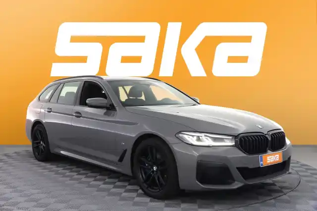 Harmaa Farmari, BMW 530 – VAR-95597