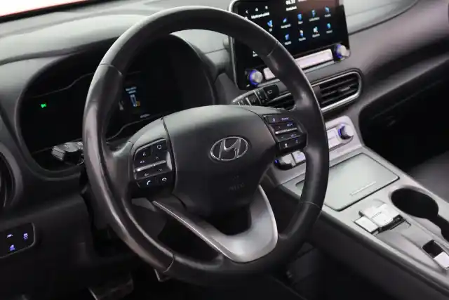 Punainen Maastoauto, Hyundai KONA – VAR-95777