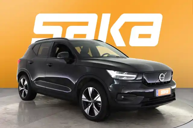 Musta Maastoauto, Volvo XC40 – VAR-95850