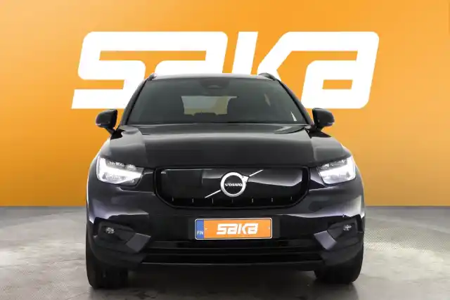 Musta Maastoauto, Volvo XC40 – VAR-95850